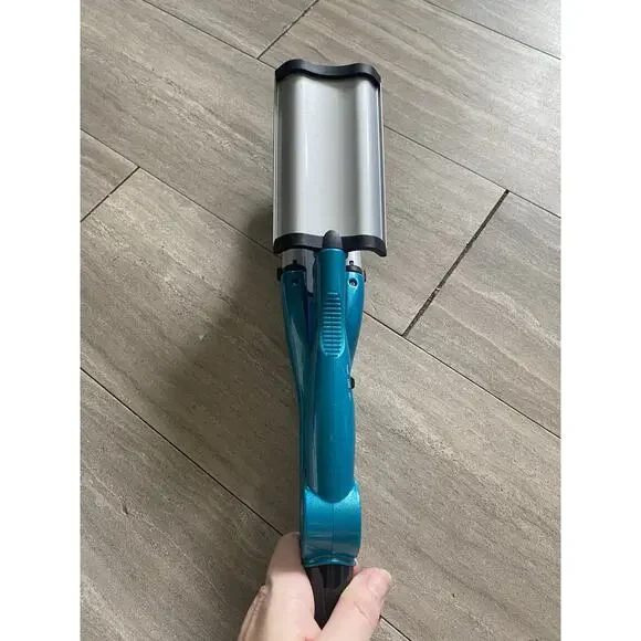 New Tigi Bed Head Waver Artist Blue Deep Wave Artist Curling Iron Waver - Picture 4 of 6
